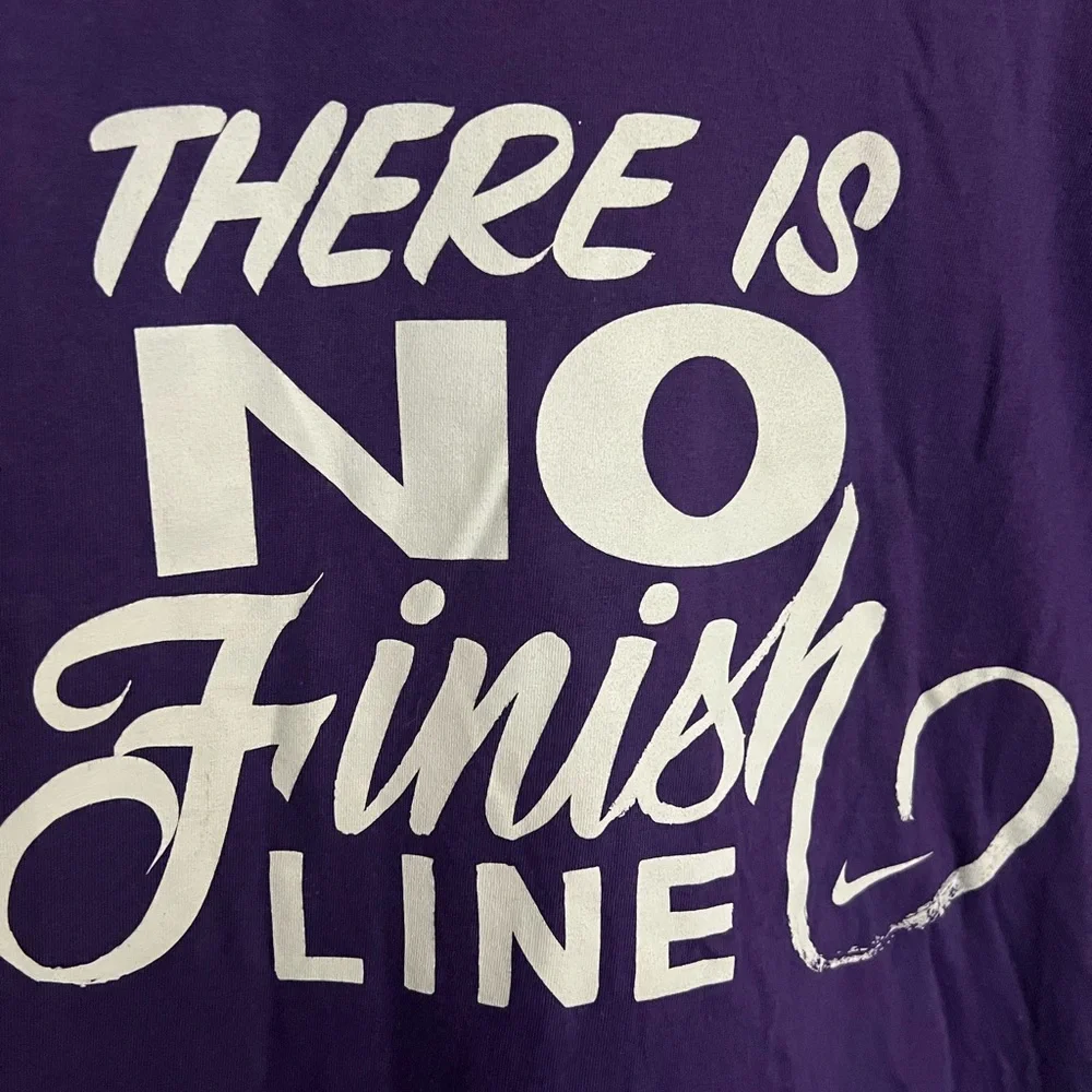 NIKE Classic Logo Short Sleeve Athletic‎ Cotton T Shirt Purple & White Boys Sz S